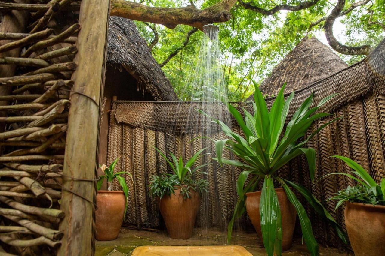 Distant Relatives Ecolodge & Backpackers Kilifi Exterior photo