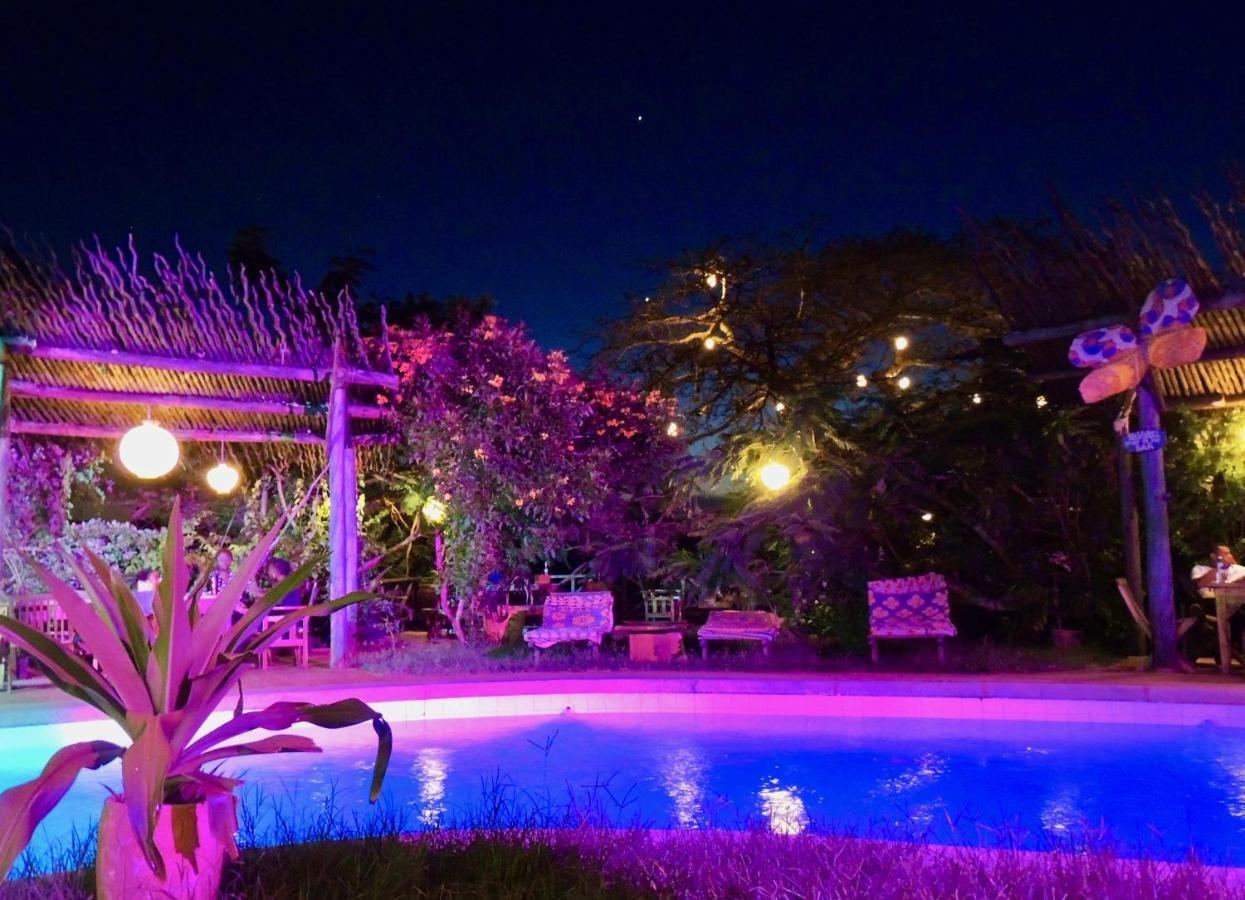 Distant Relatives Ecolodge & Backpackers Kilifi Exterior photo