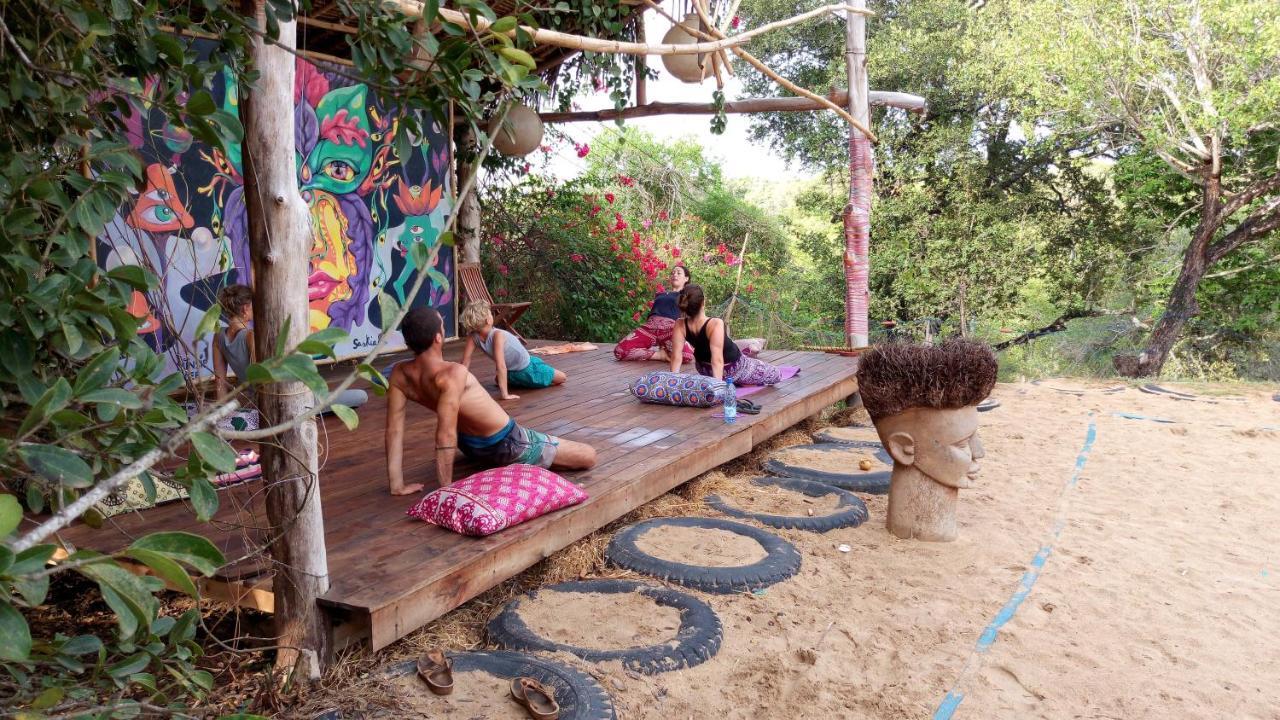 Distant Relatives Ecolodge & Backpackers Kilifi Exterior photo